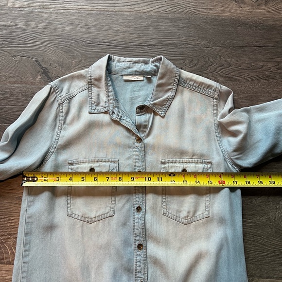 Nordstrom Halogen light wash Chambray button down shirt SP small petite - Picture 10 of 10